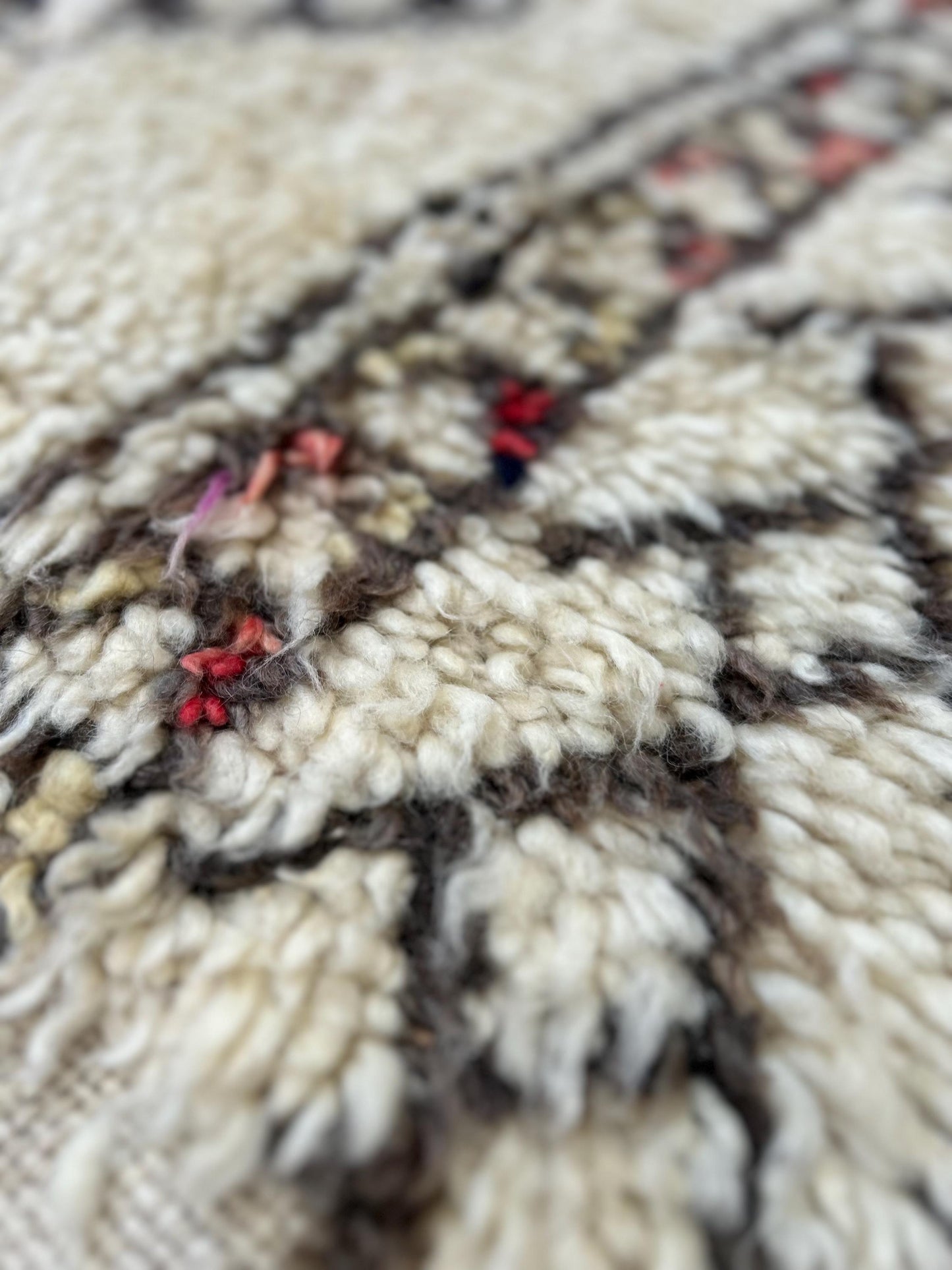 Black and White, Vintage Beni Ourain Rug; 270 x 184 cm (Handmade Berber Carpet)