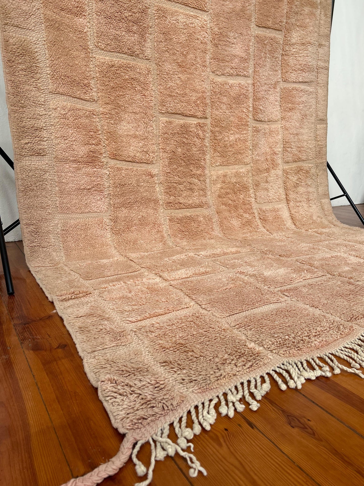 Pink Luxury Beni Mrirt Moroccan Rug; 210 x 286