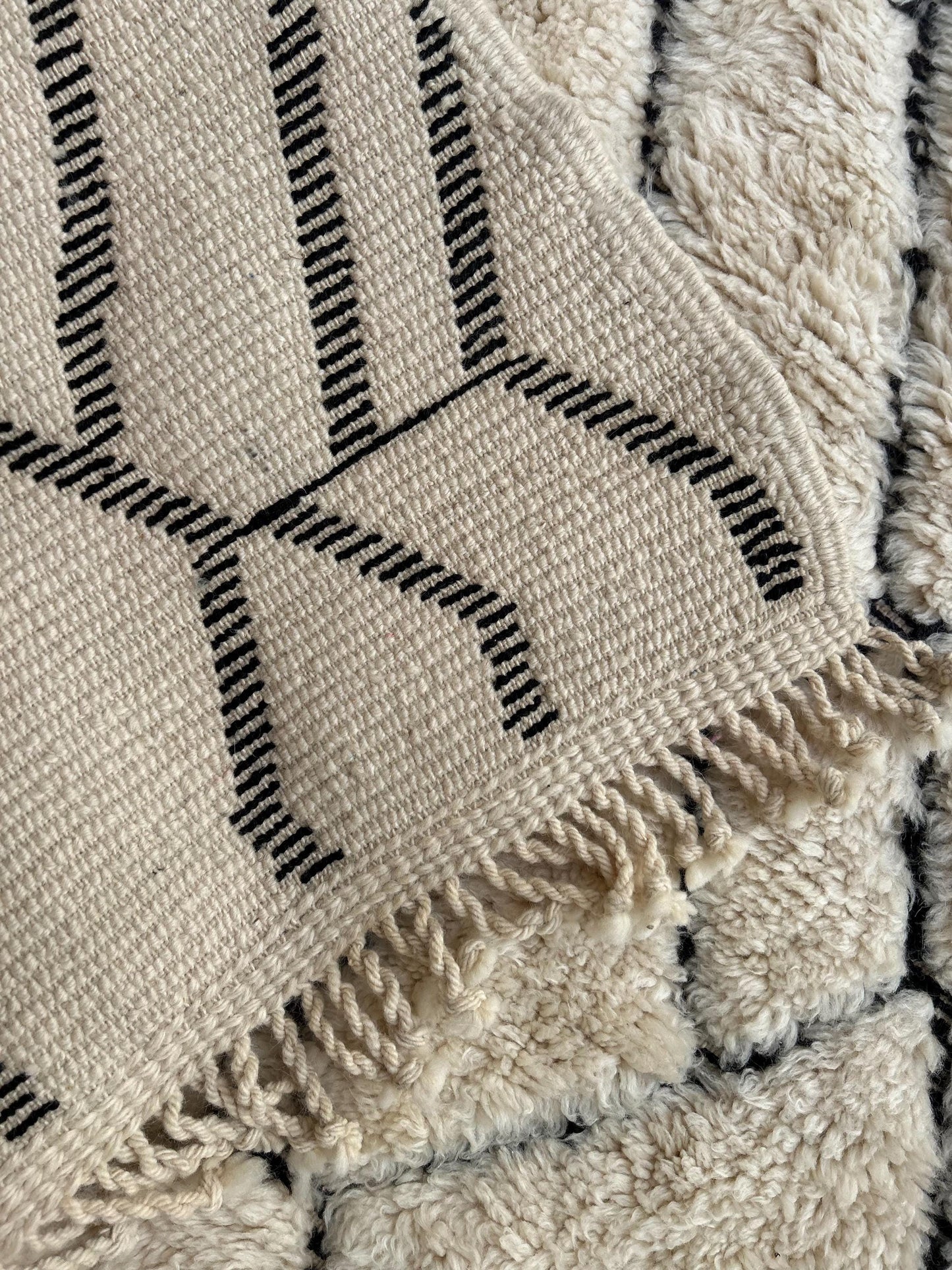 Luxury Cream Beni Mrirt Moroccan Rug