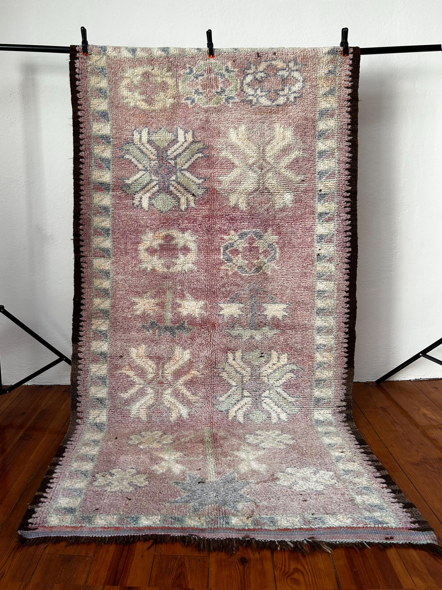 Beni Mguild Runner; 245 x 118 cm (Moroccan Berber Carpet)