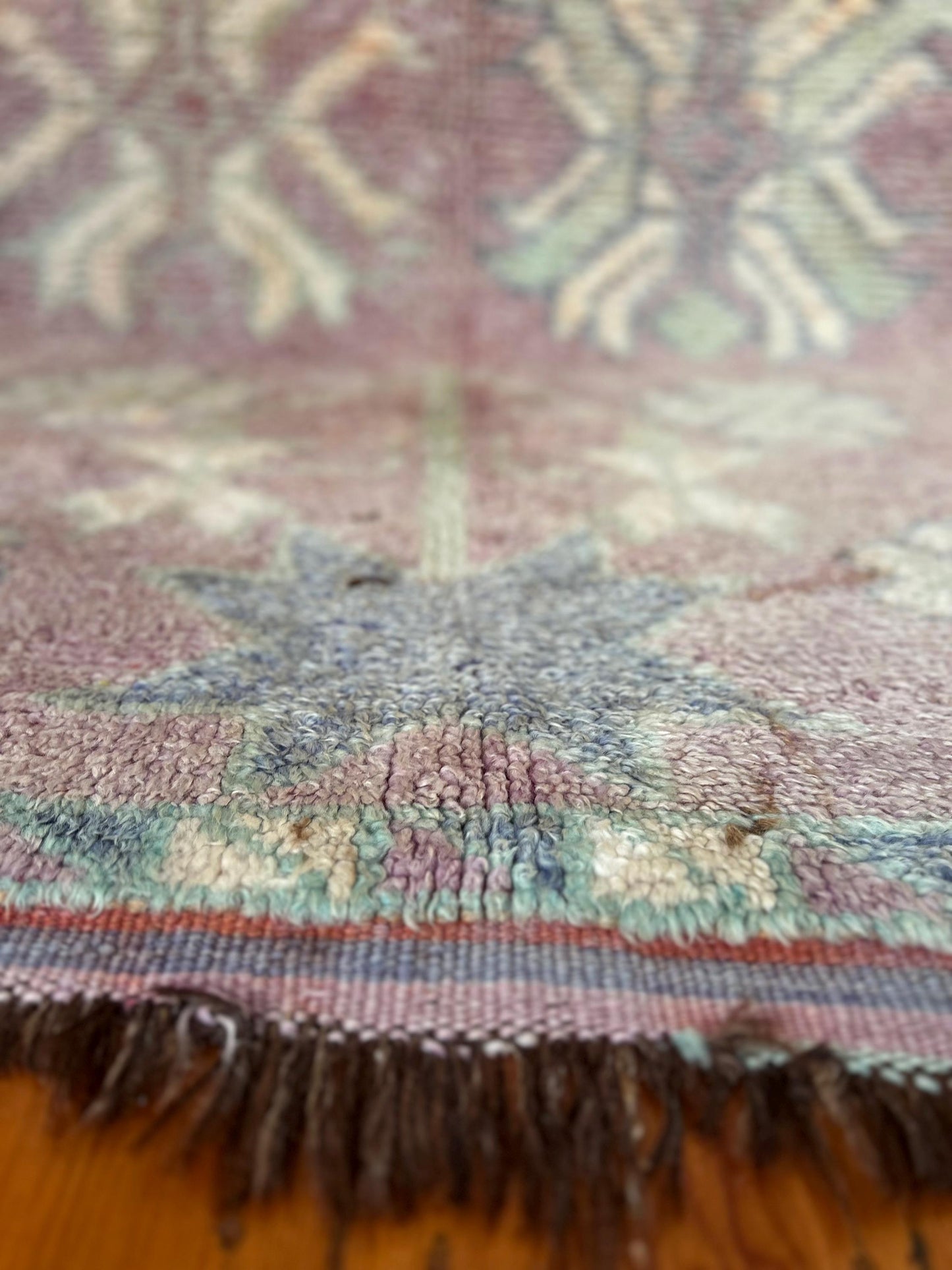 Beni Mguild Runner; 245 x 118 cm (Moroccan Berber Carpet)