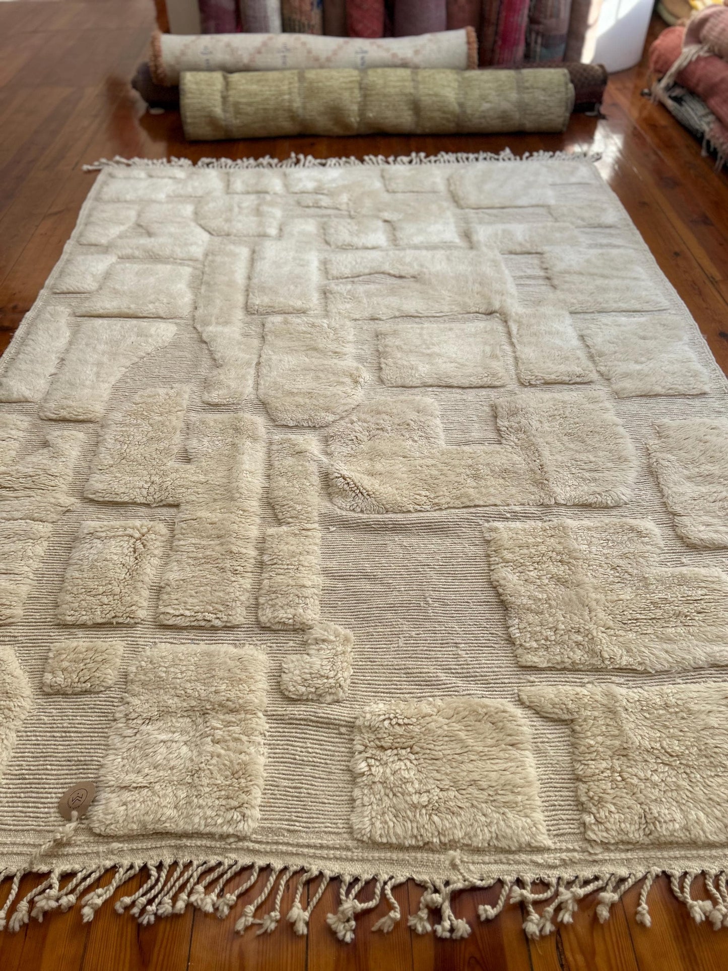 Luxury White Beni Mrirt Moroccan Rug