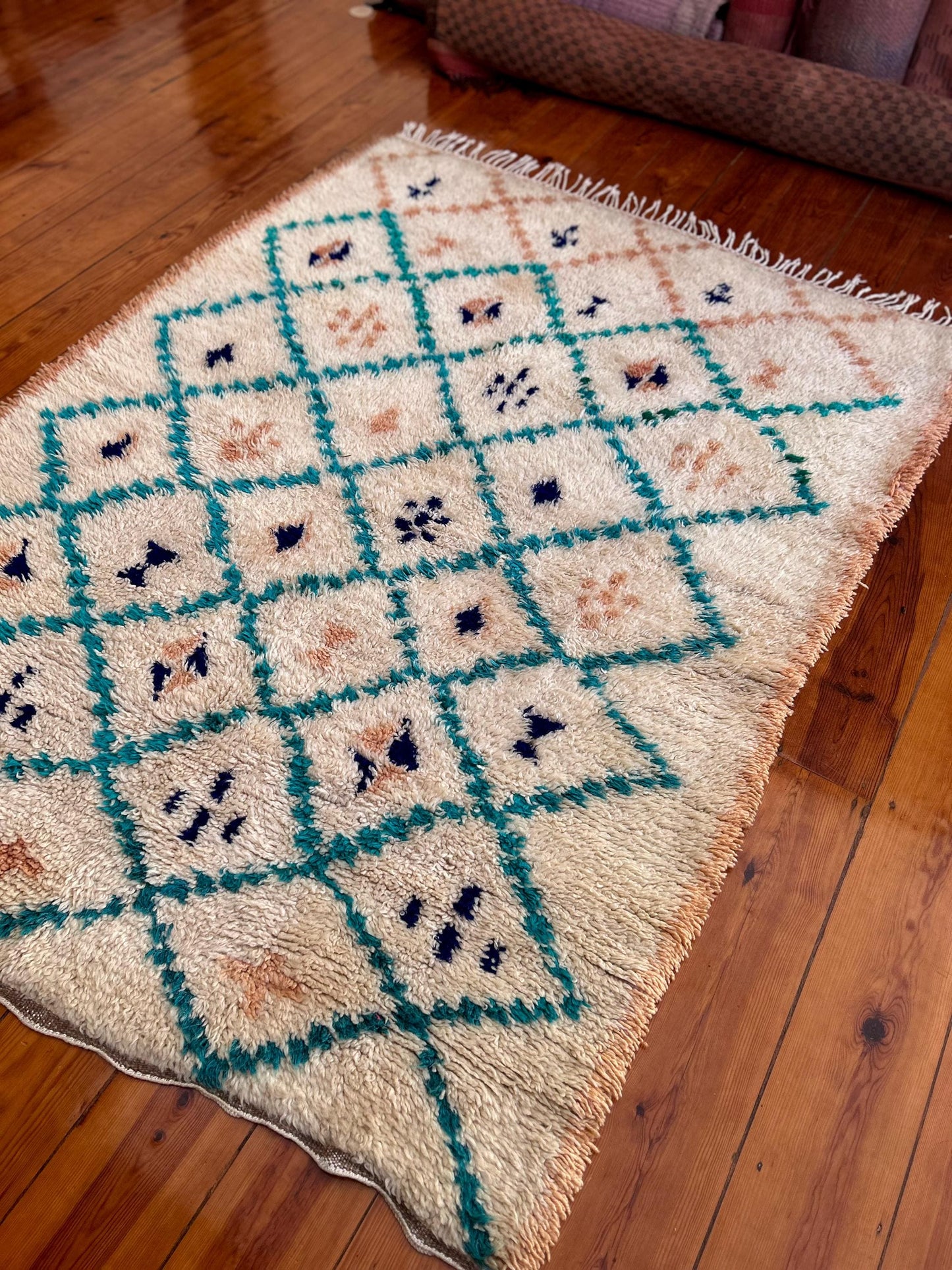 Moroccan Berber Rug; 190 x 145 cm (Mermoucha Carpet)