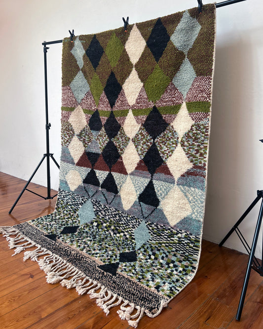 Green Moroccan Boujad Rug; 250 x 150 cm (Berber Handmade Carpet)