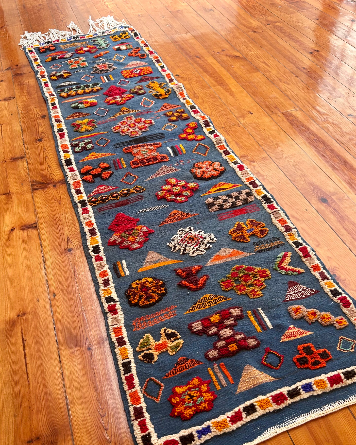Taznakht Flat-Weave Runner; 265x 73 cm (Moroccan Berber Carpet)