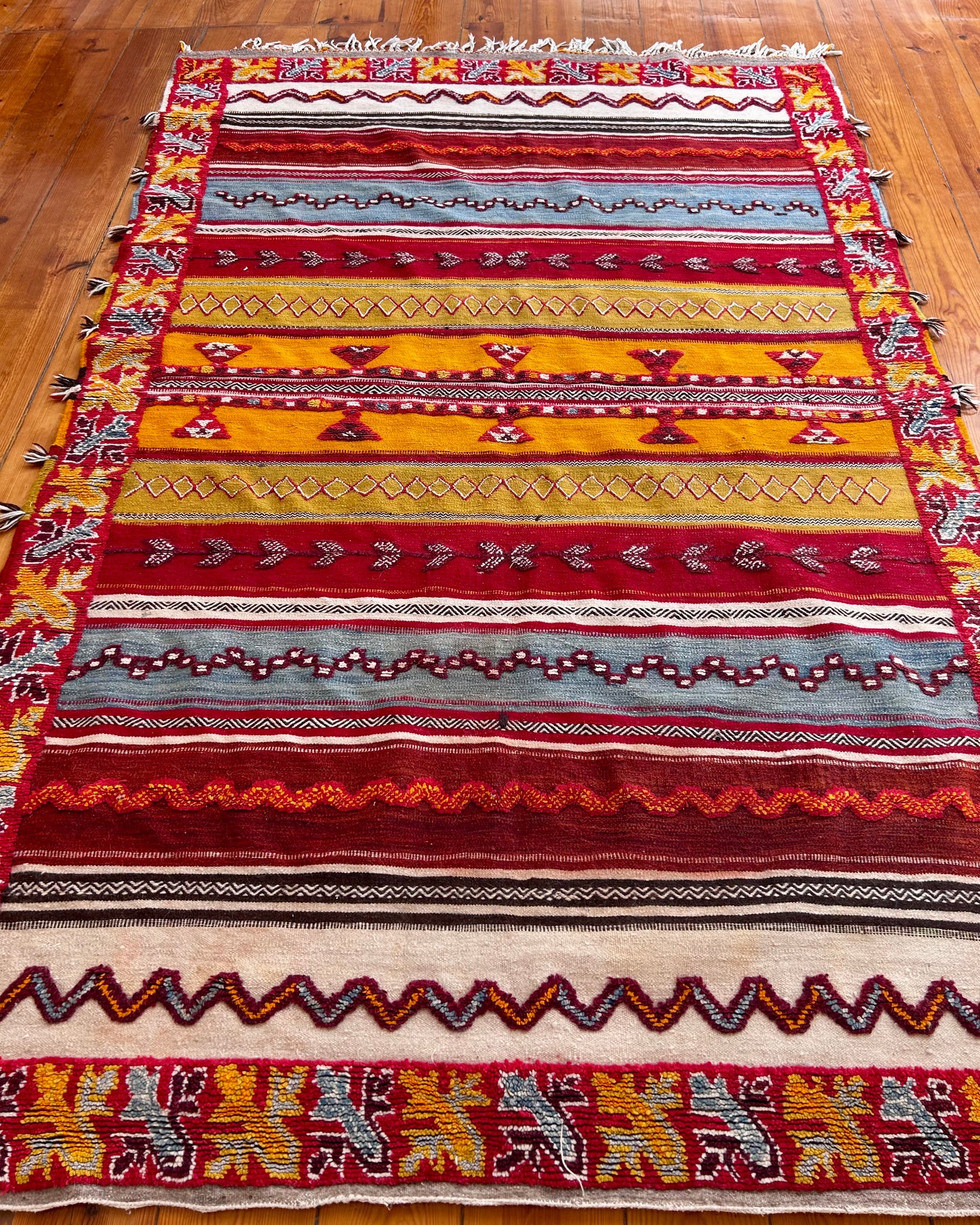 Taznakht Flat-Weave Rug; 250 x 160 cm (Moroccan Berber Carpet)