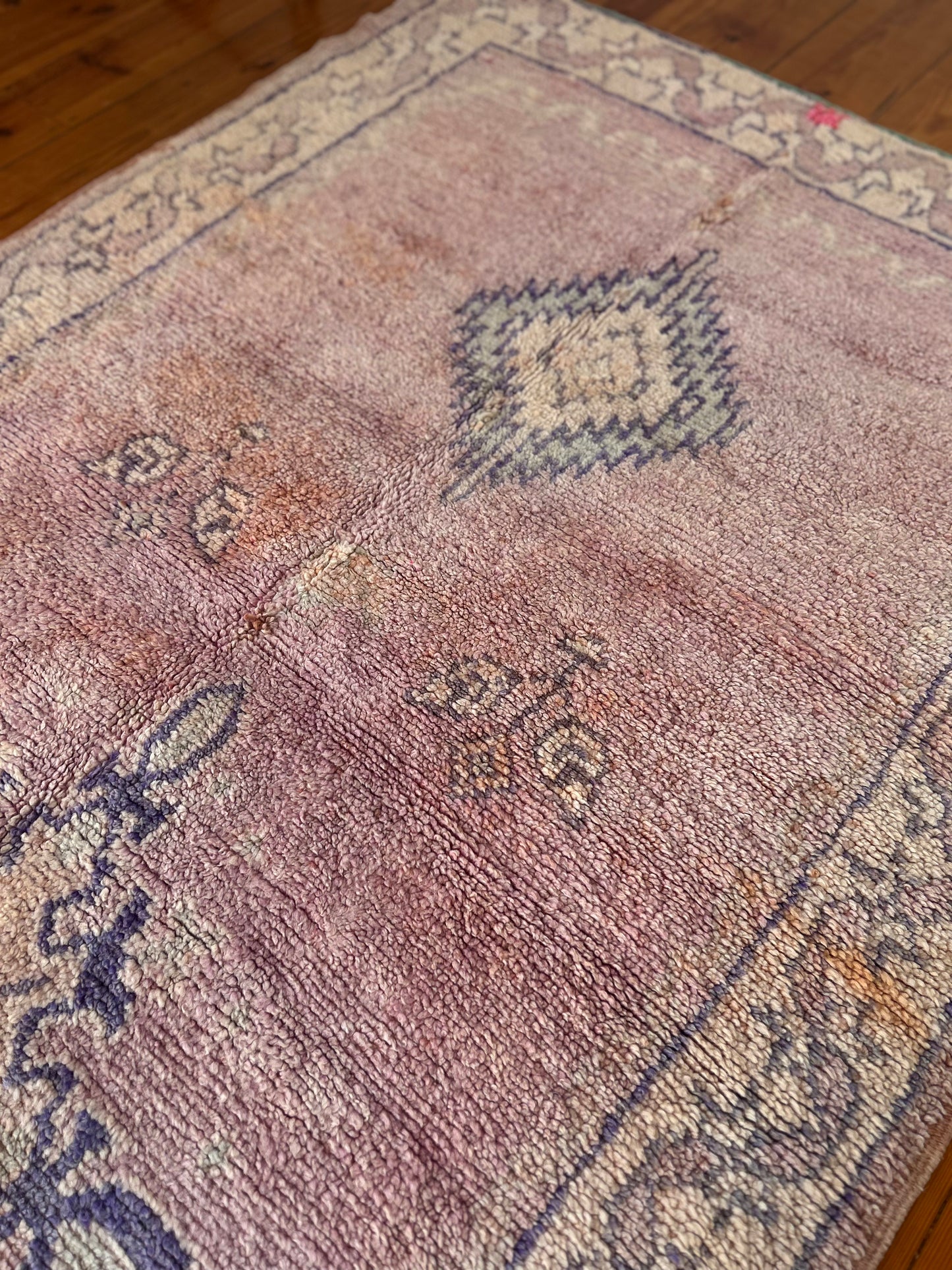 Lilac Vintage Beni Mguild Runner