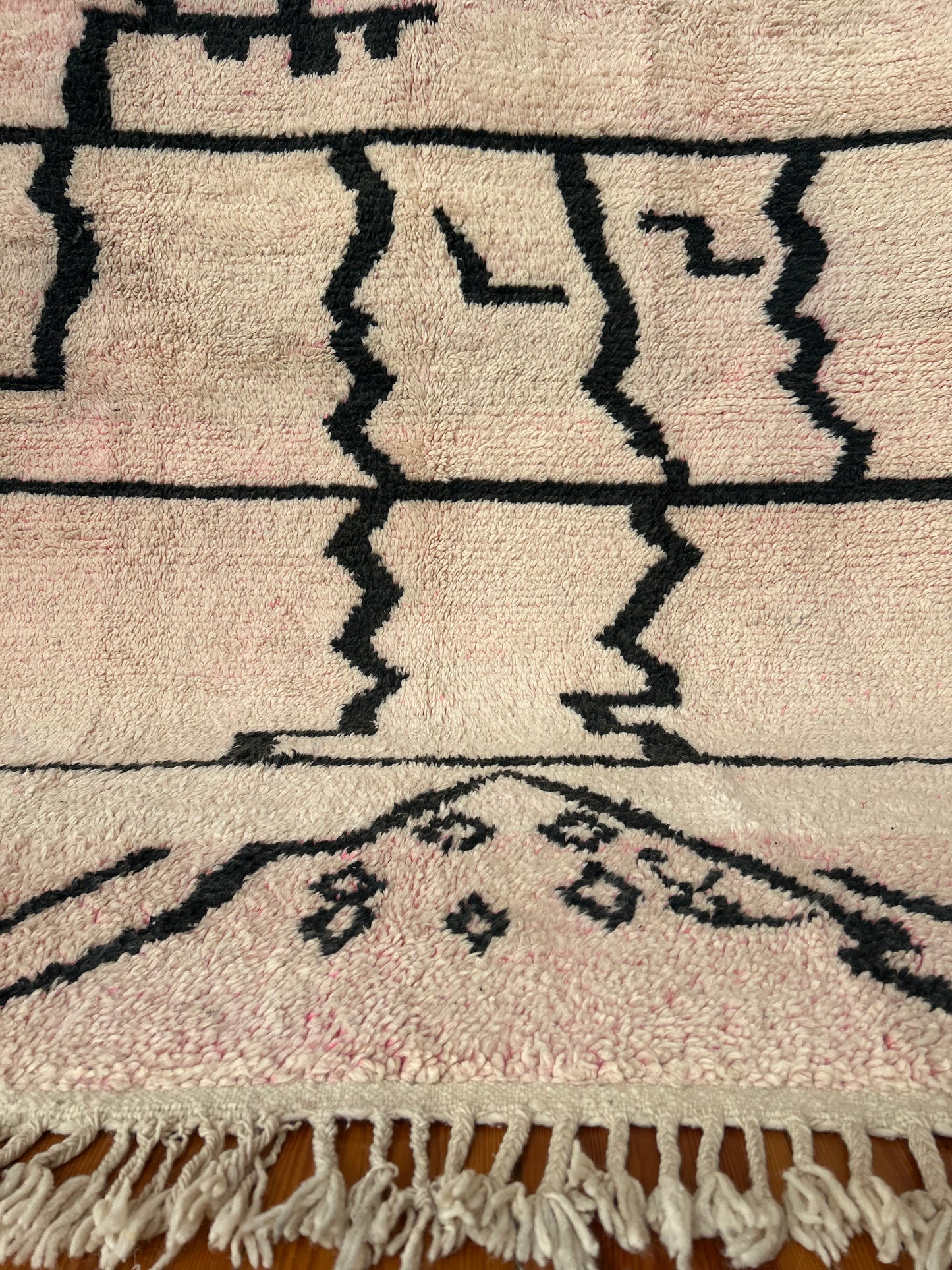 Moroccan Boujad Rug; 157 x 250 cm (Berber Handmade Carpet)