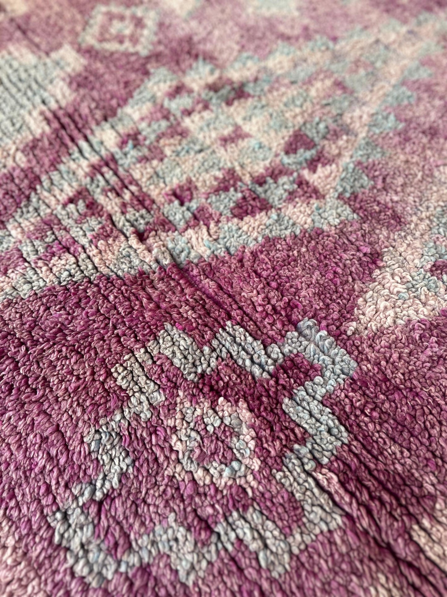 Purple Vintage Beni Mguild Runner; 310 x 108 cm (Moroccan Berber Carpet)