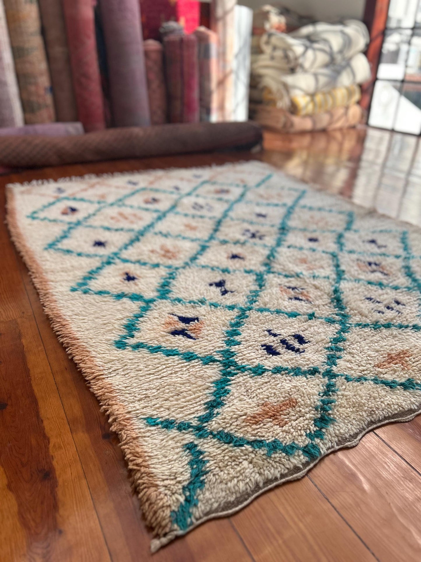 Moroccan Berber Rug; 190 x 145 cm (Mermoucha Carpet)