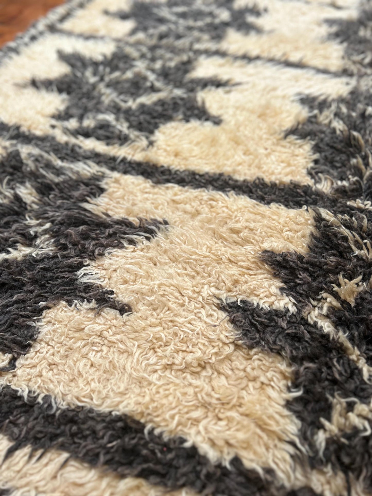 Beni Ouarain Vintage Moroccan Rug