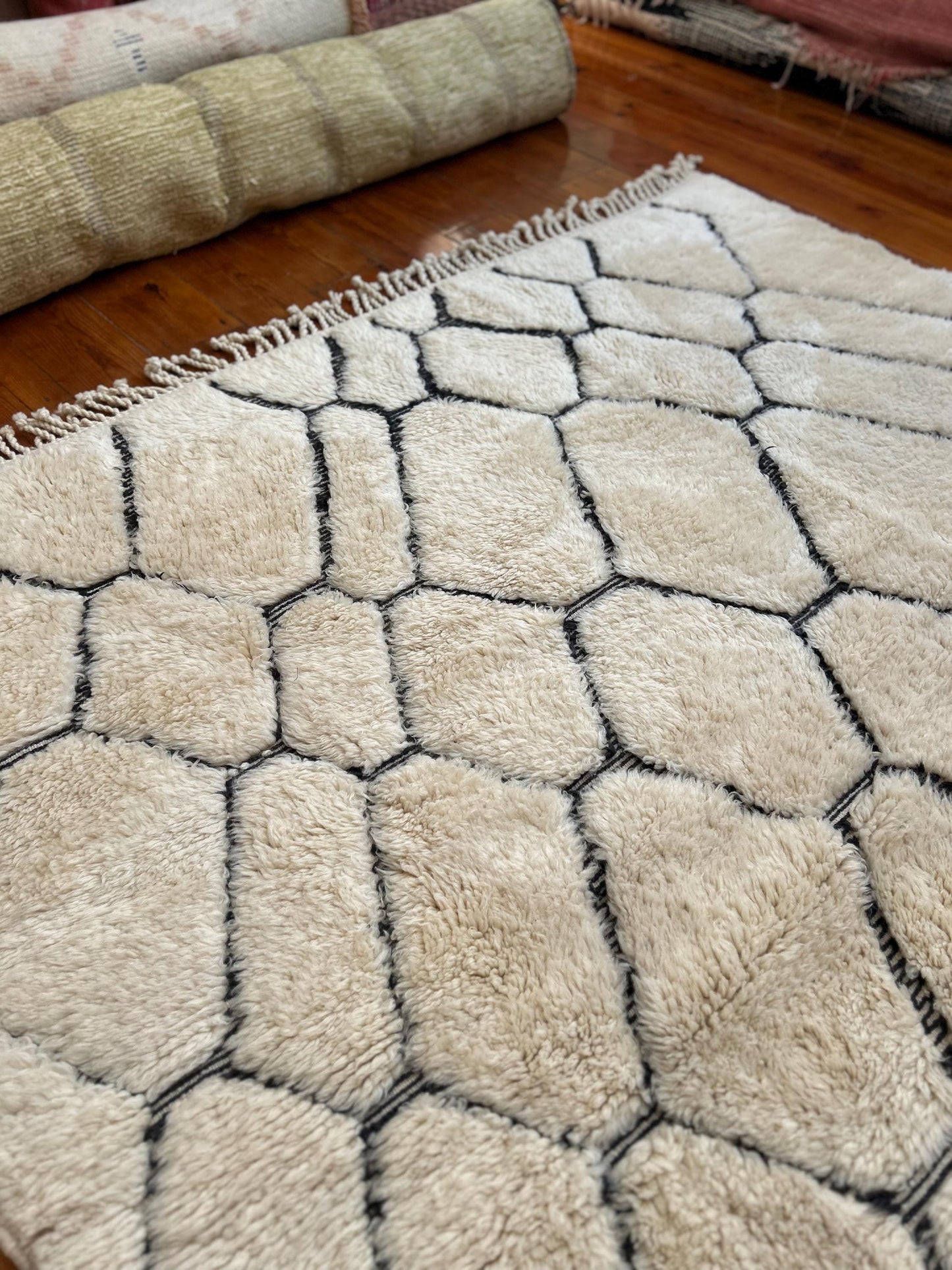 Luxury Cream Beni Mrirt Moroccan Rug