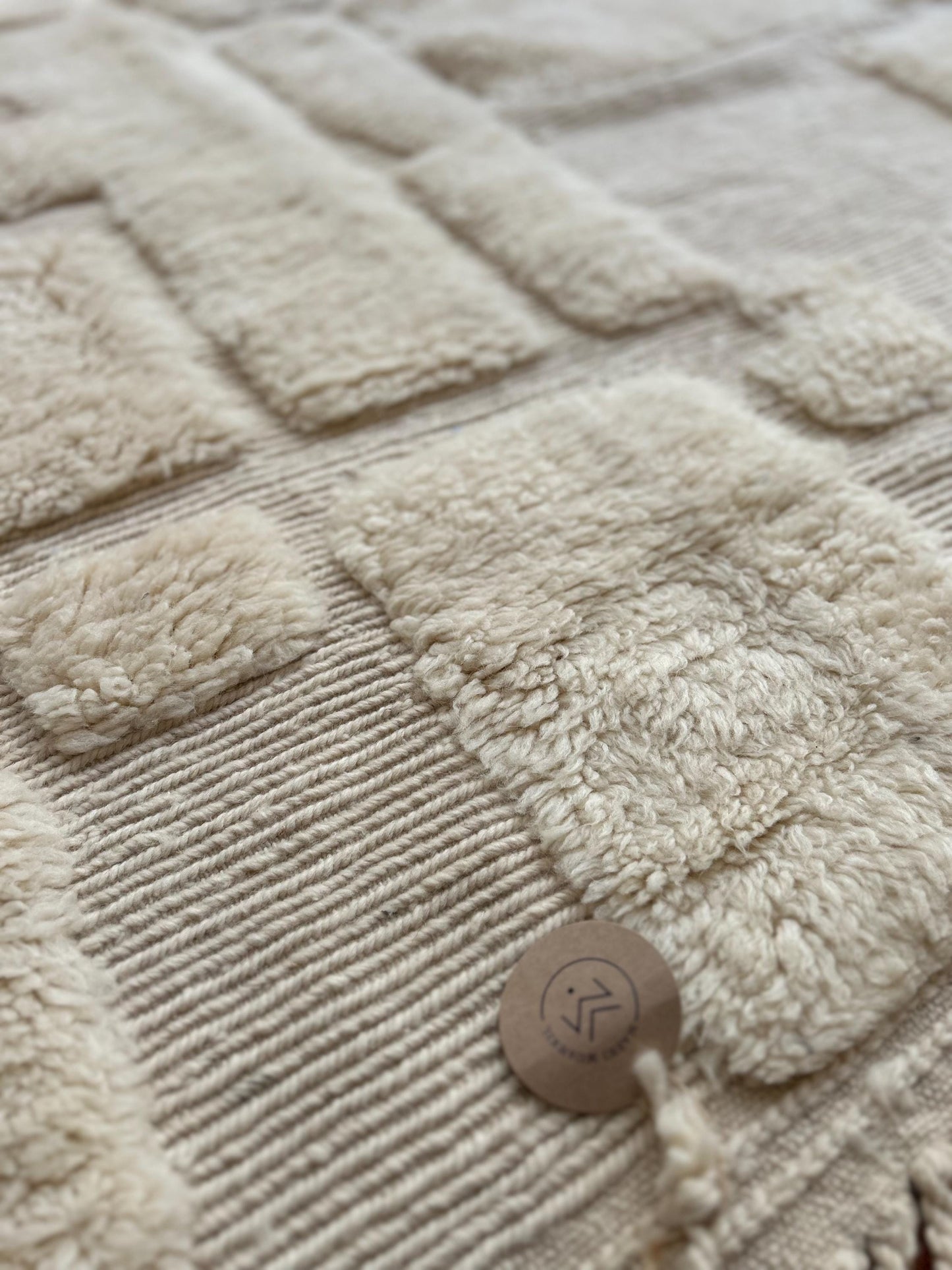 Luxury White Beni Mrirt Moroccan Rug