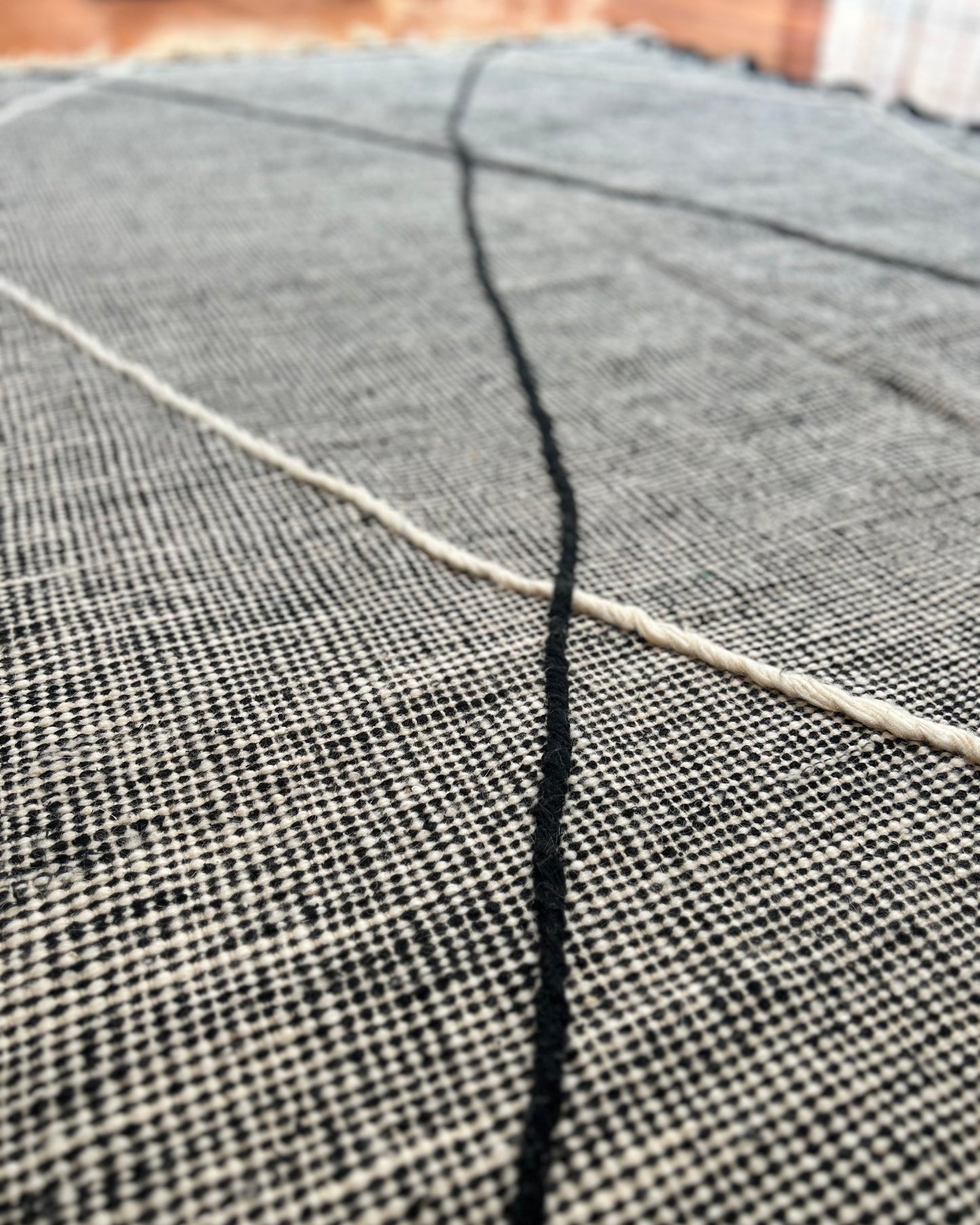 Black and White Kilim Flat-Weave Moroccan Rug; 300 x 195 cm (Berber Carpet)