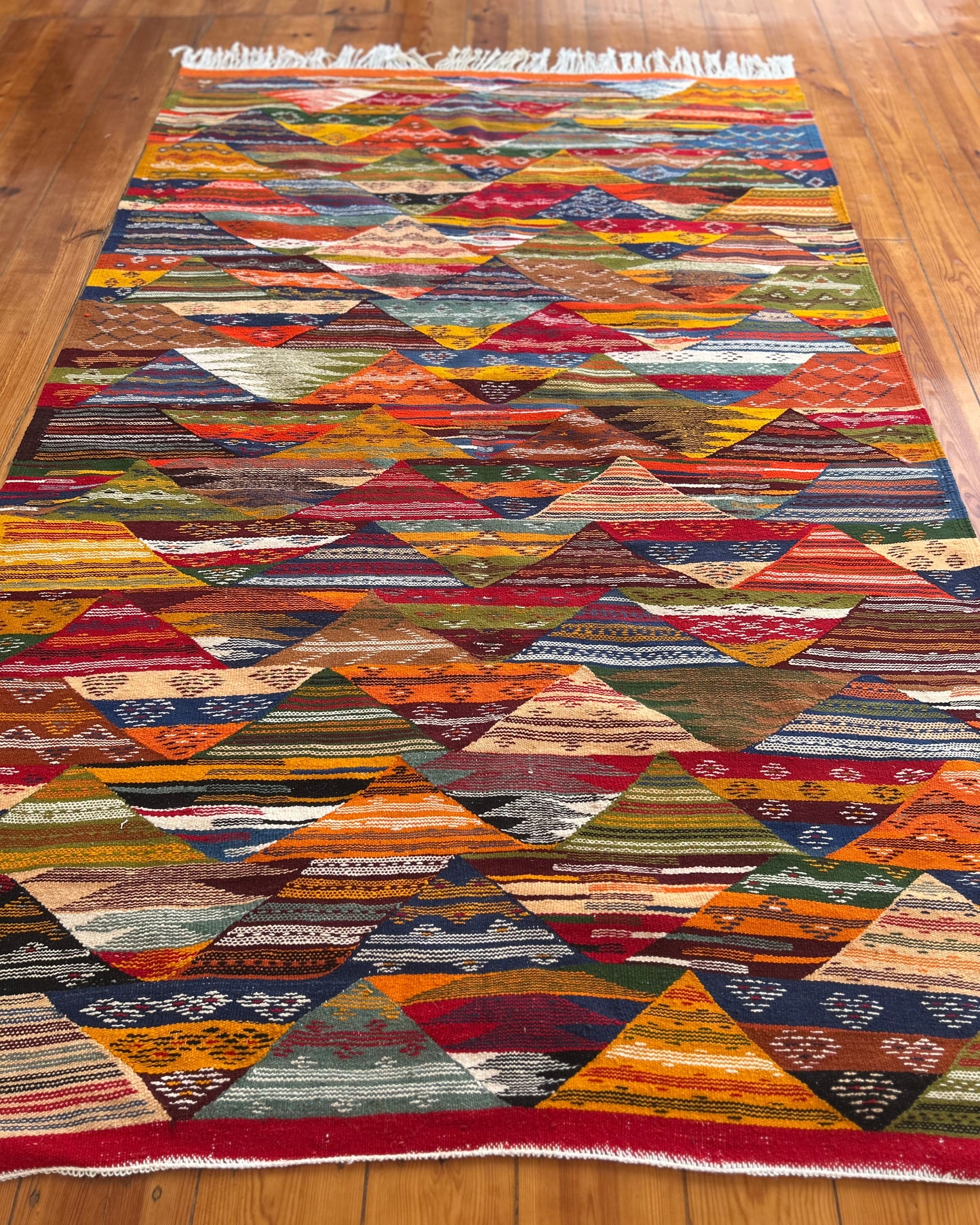 Taznakht Flat-Weave Rug; 244 x 155 cm (Moroccan Berber Carpet)