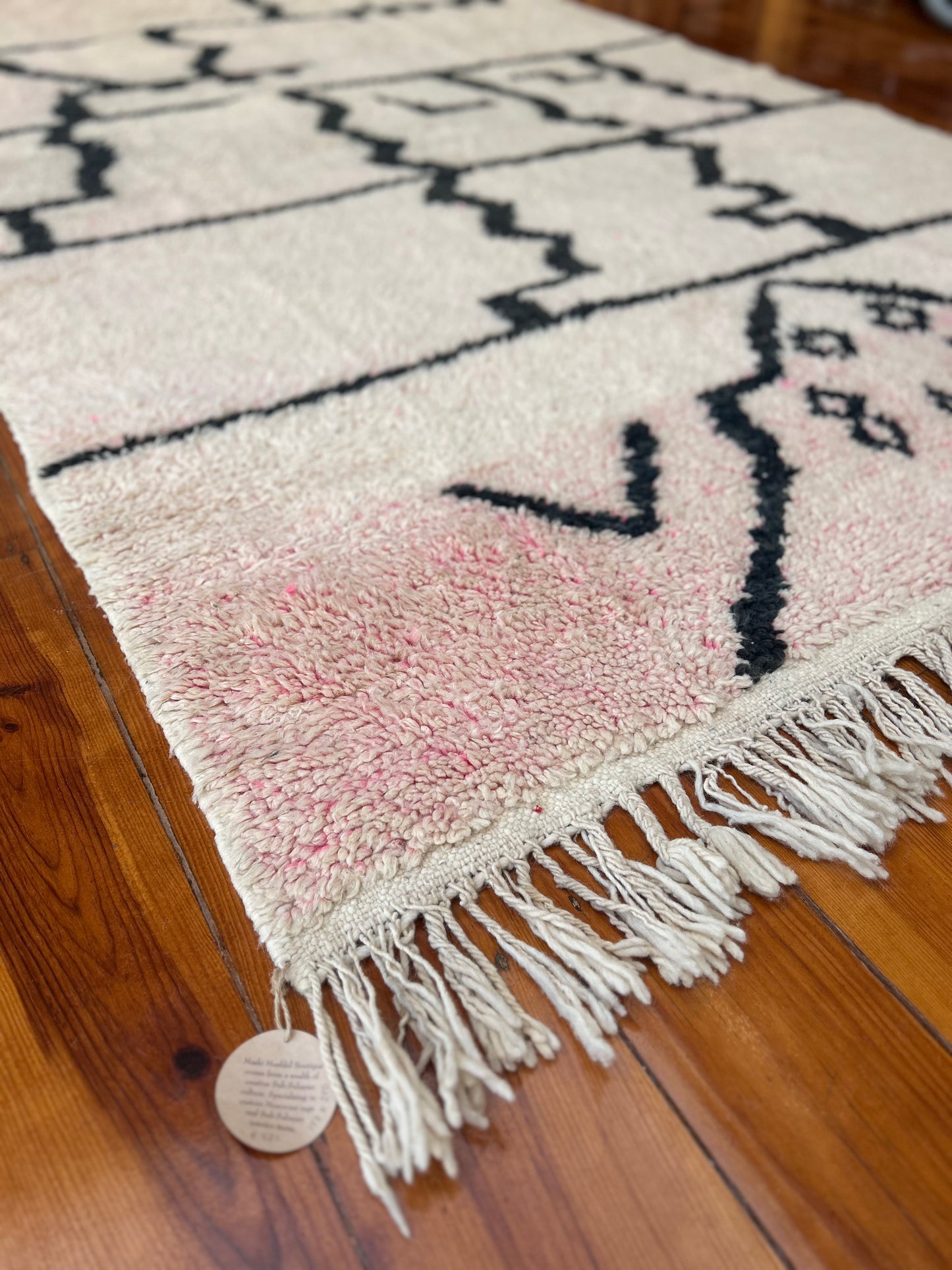 Moroccan Boujad Rug; 157  x 250 cm (Berber Handmade Carpet)