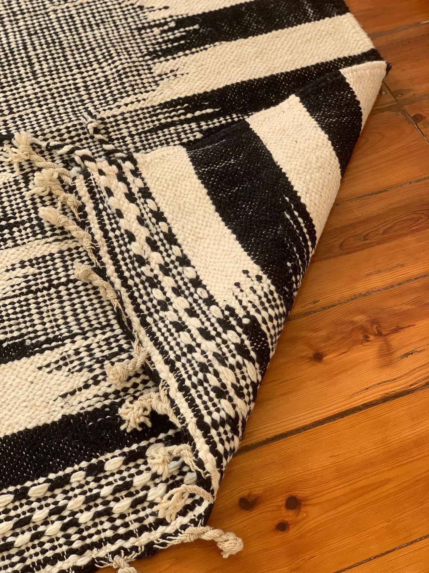 Kilim Flatweave Moroccan Berber Rug